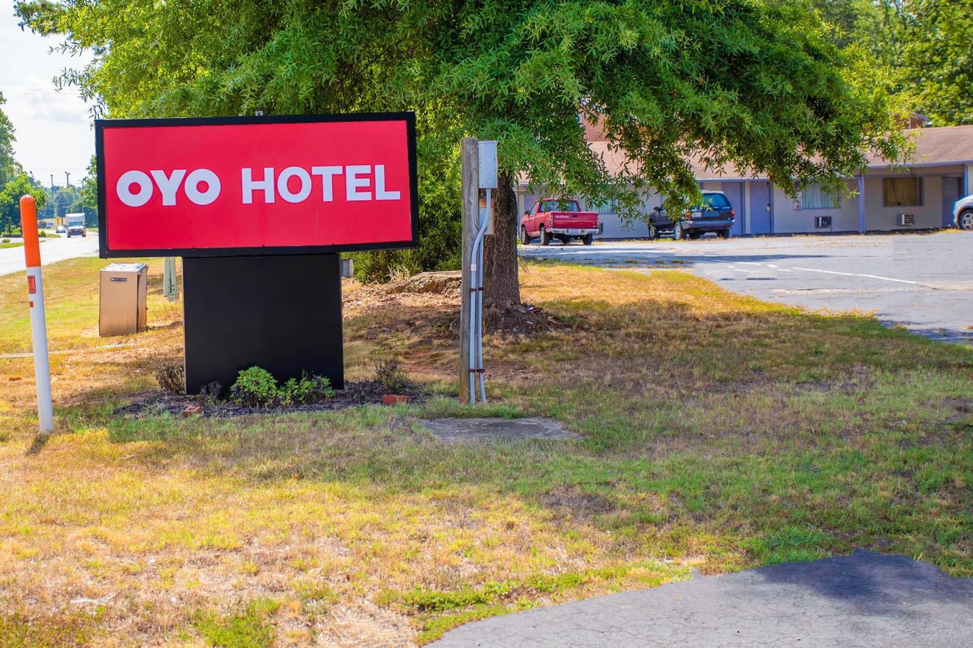 Oyo Inn เคอร์เนอร์สวิลล์ ภายนอก รูปภาพ